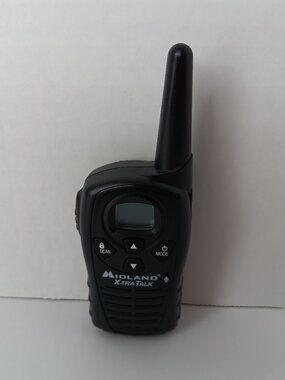 Midland X-tra Talk LXT114 Wireless 22 Channels Two Way Radio-Max Range 18 miles!